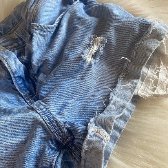Old Navy Jean Shorts Girls Distressed Ripped Cutoff Denim Blue Size 14 - Picture 3 of 10